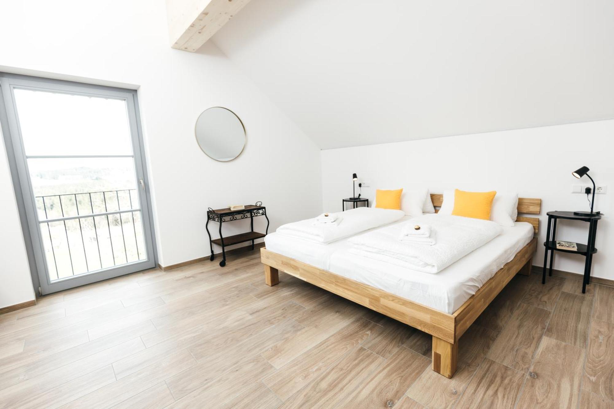 Heimatel - Hochberg Apartment Argenbuhl